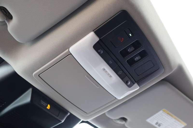 Nissan Rogue Vehicle Image 20
