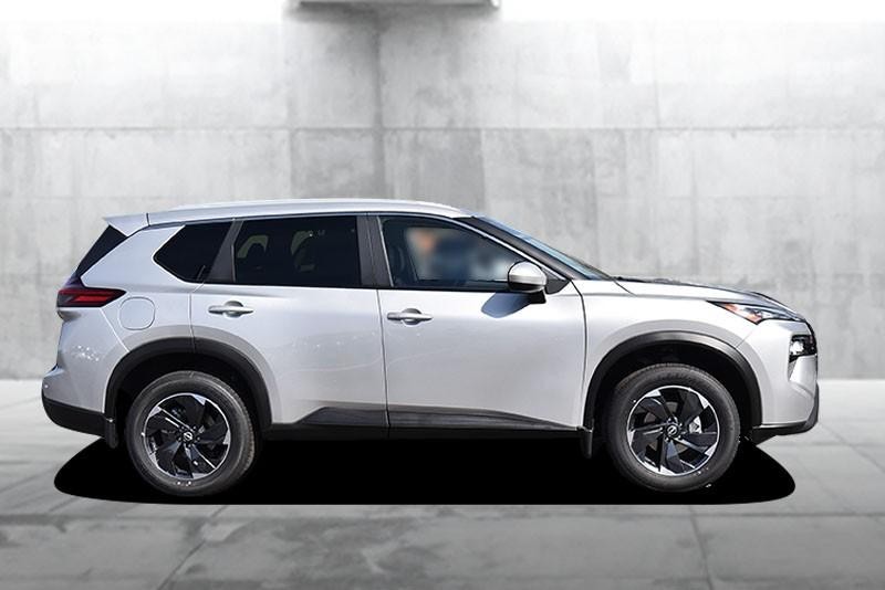Nissan Rogue Vehicle Image 05