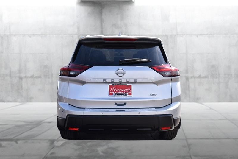 Nissan Rogue Vehicle Image 06