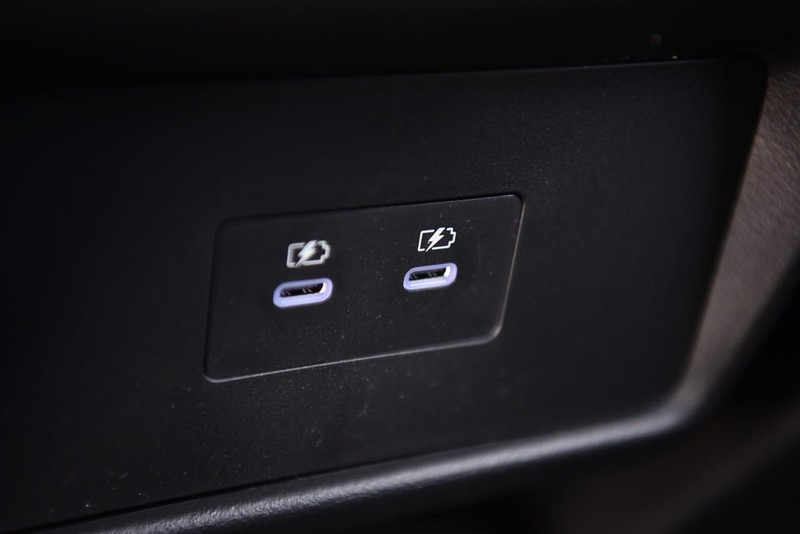 Nissan Rogue Vehicle Image 23