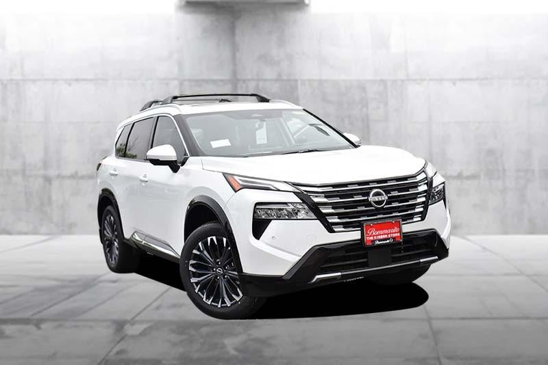 Nissan Rogue Vehicle Image 02