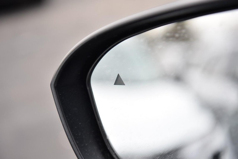Nissan Rogue Vehicle Image 10