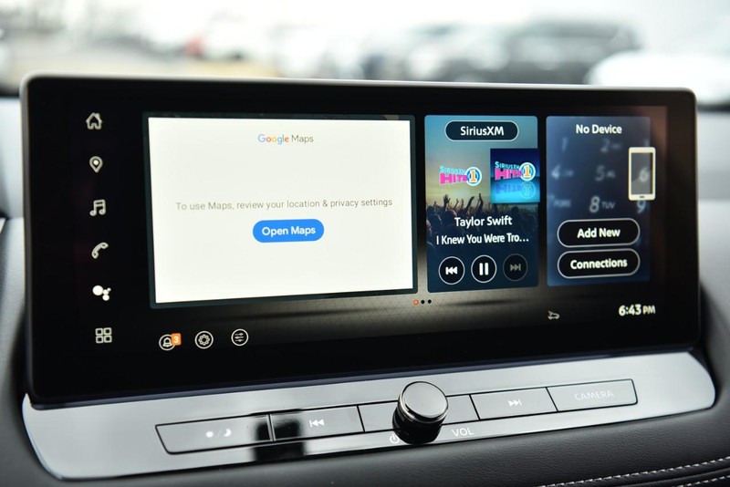 Nissan Rogue Vehicle Image 17
