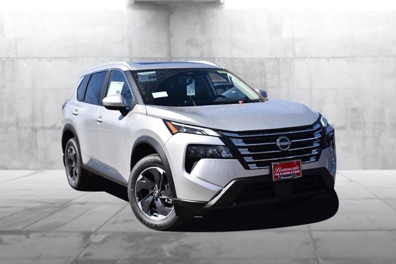 Nissan Rogue Vehicle Image 02