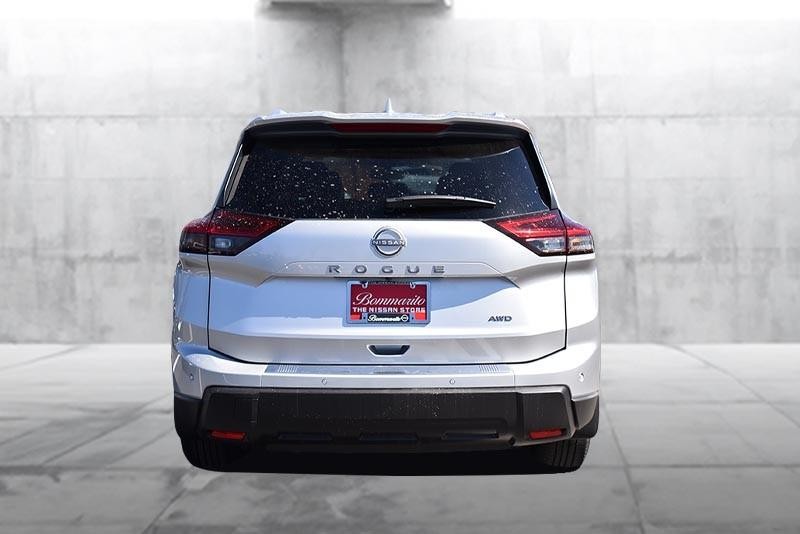 Nissan Rogue Vehicle Image 06