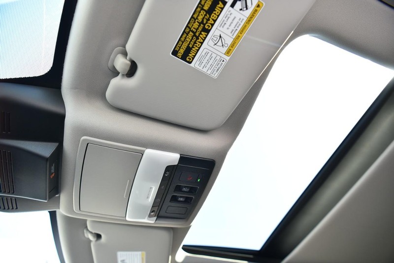 Nissan Rogue Vehicle Image 20