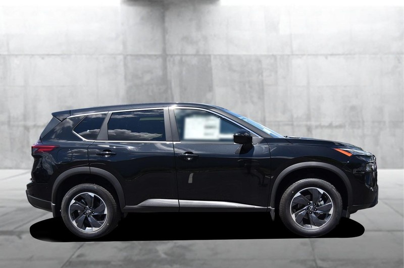 Nissan Rogue Vehicle Image 05