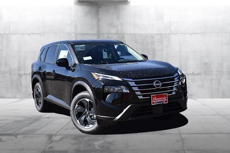 Nissan Rogue Vehicle Image 02