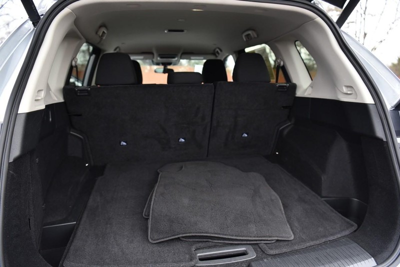 Nissan Rogue Vehicle Image 23