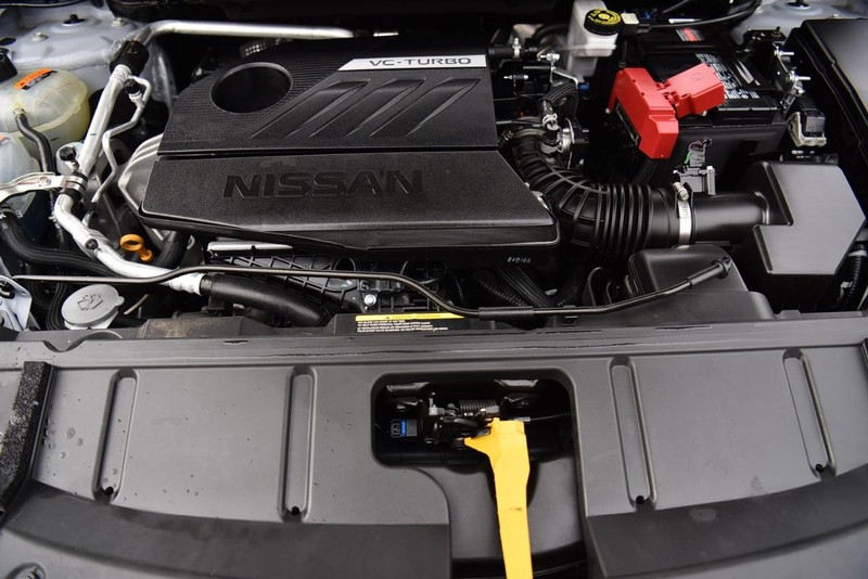 Nissan Rogue Vehicle Image 25
