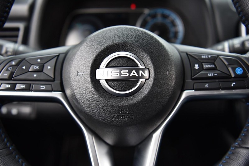 Nissan LEAF Vehicle Image 17