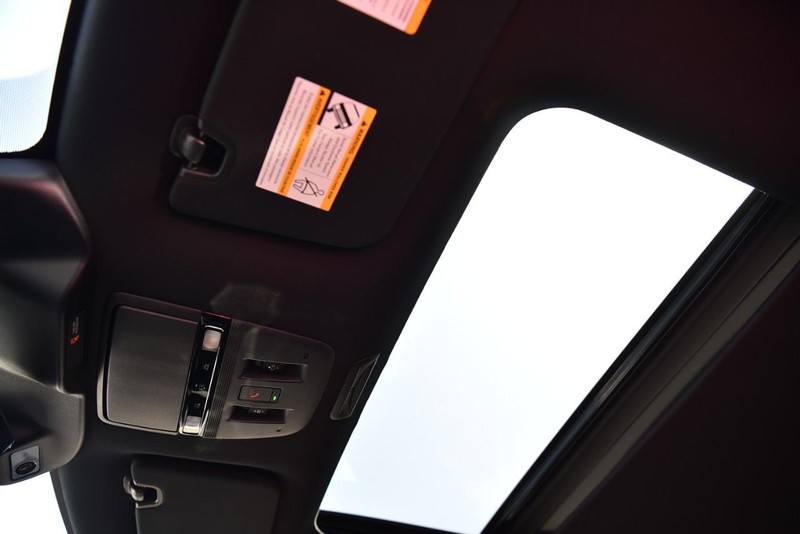 Nissan Armada Vehicle Image 30
