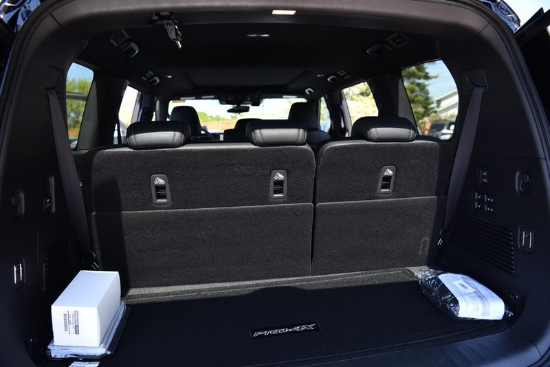Nissan Armada Vehicle Image 35