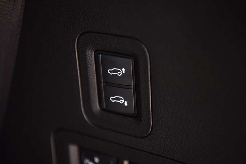 Nissan Armada Vehicle Image 36