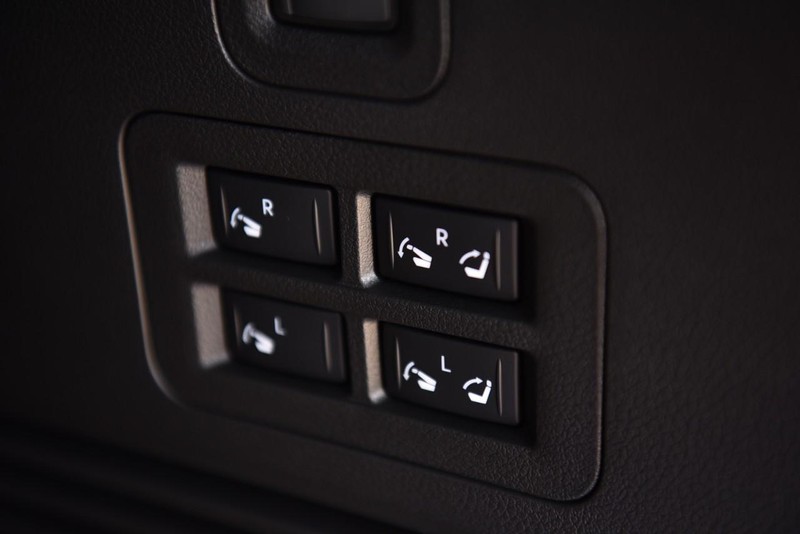 Nissan Armada Vehicle Image 37