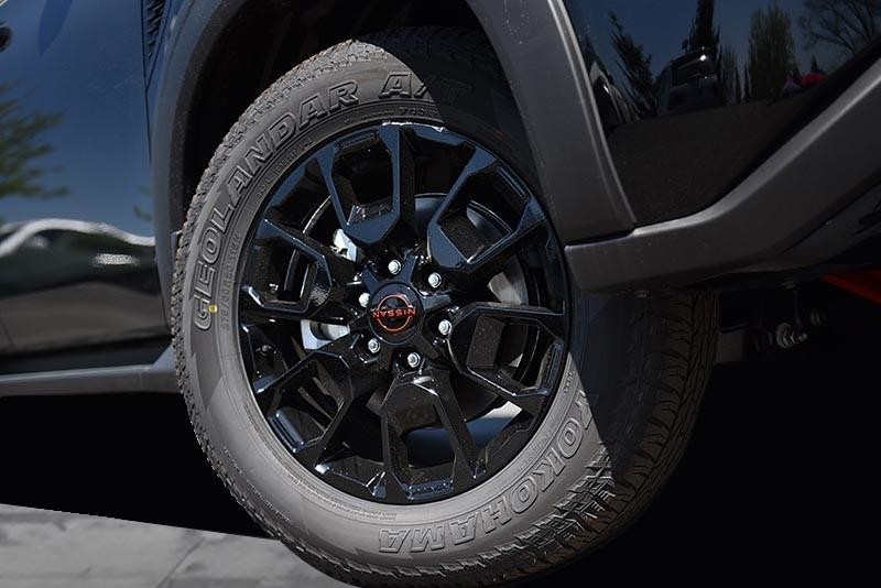 Nissan Armada Vehicle Image 03