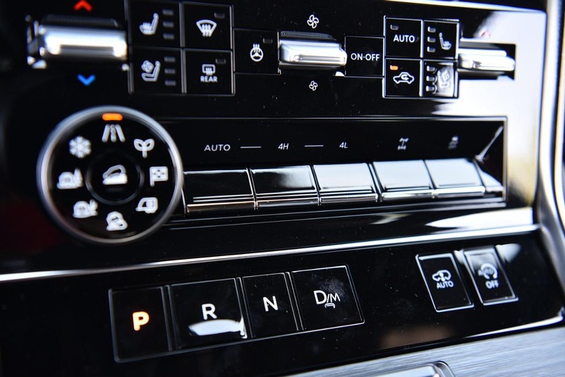 Nissan Armada Vehicle Image 18