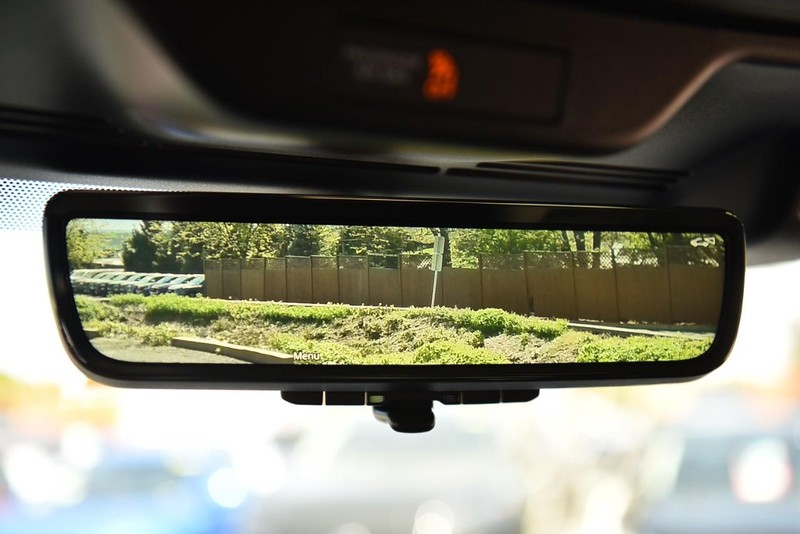 Nissan Armada Vehicle Image 23