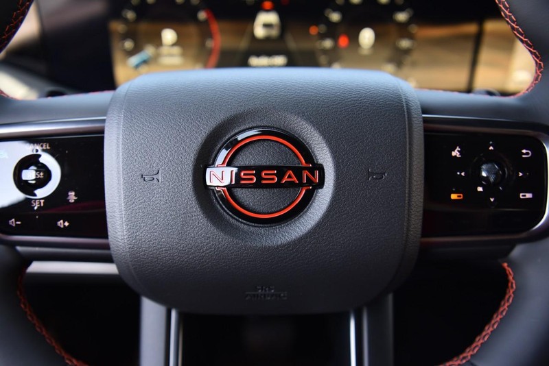 Nissan Armada Vehicle Image 25