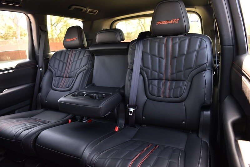 Nissan Armada Vehicle Image 30
