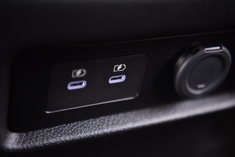 Nissan Armada Vehicle Image 32