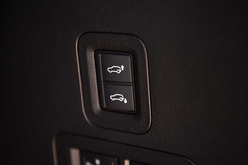 Nissan Armada Vehicle Image 35