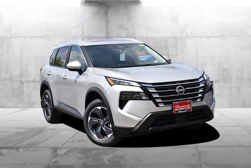Nissan Rogue Vehicle Image 02