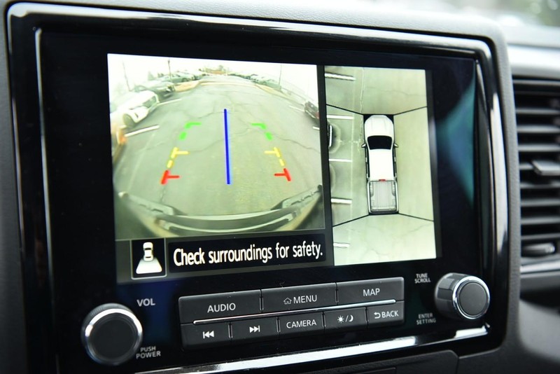 Nissan Frontier Vehicle Image 16