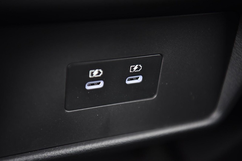 Nissan Rogue Vehicle Image 23