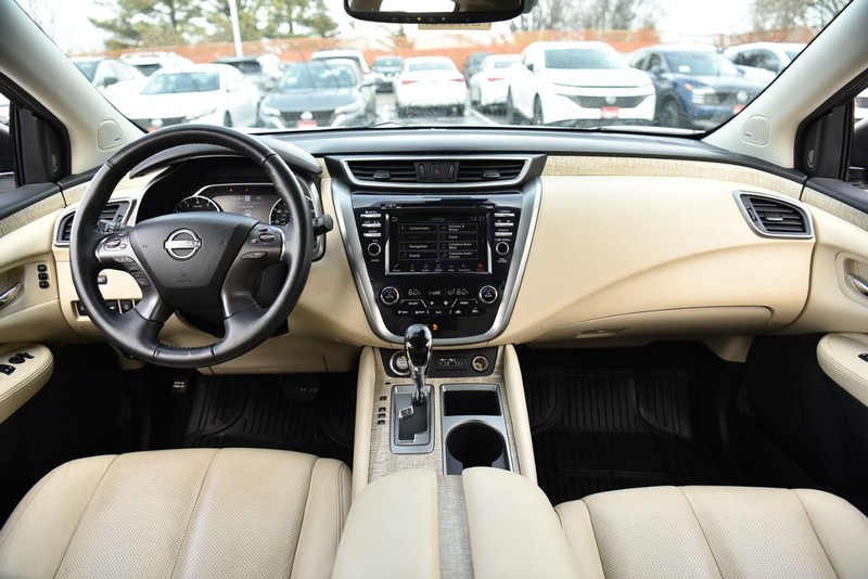 Nissan Murano Vehicle Image 07