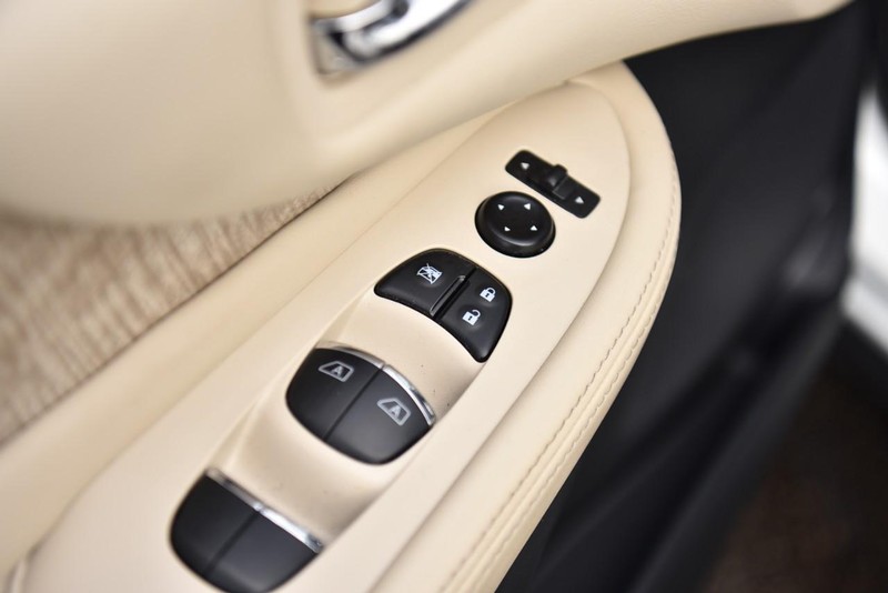 Nissan Murano Vehicle Image 08