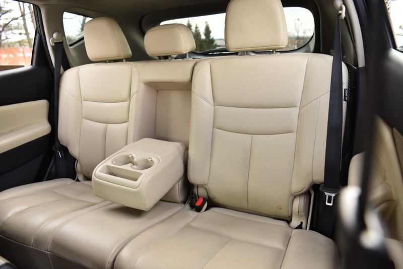 Nissan Murano Vehicle Image 23