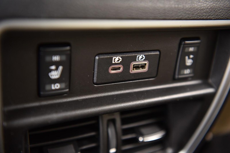Nissan Murano Vehicle Image 24