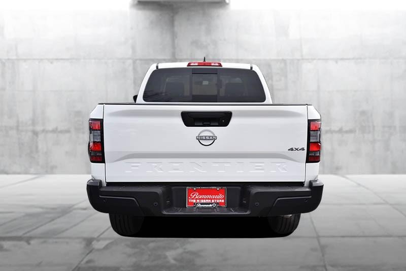 Nissan Frontier Vehicle Image 06