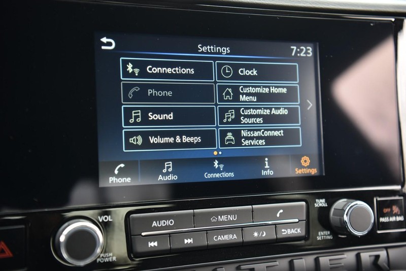 Nissan Frontier Vehicle Image 20