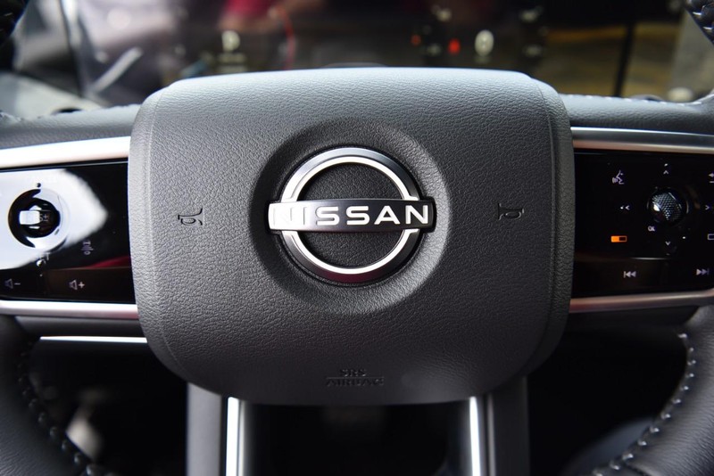 Nissan Armada Vehicle Image 22