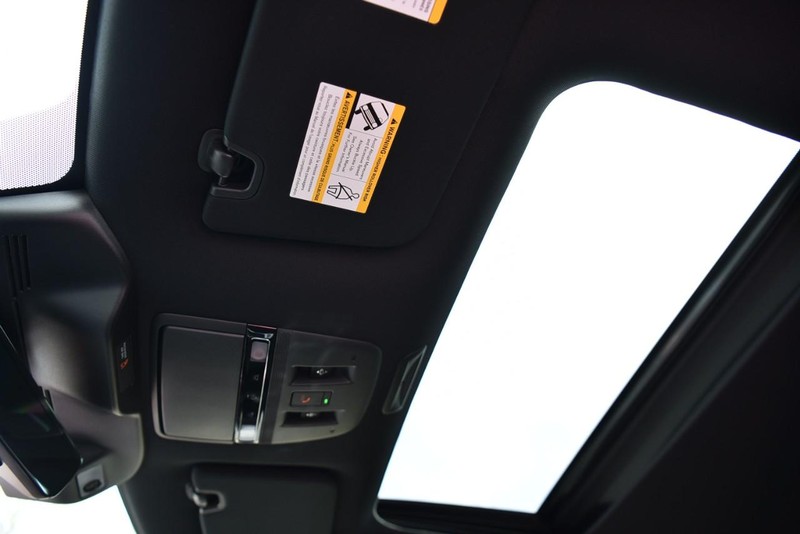 Nissan Armada Vehicle Image 28