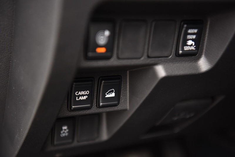 Nissan Frontier Vehicle Image 14