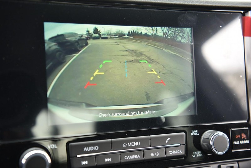 Nissan Frontier Vehicle Image 16