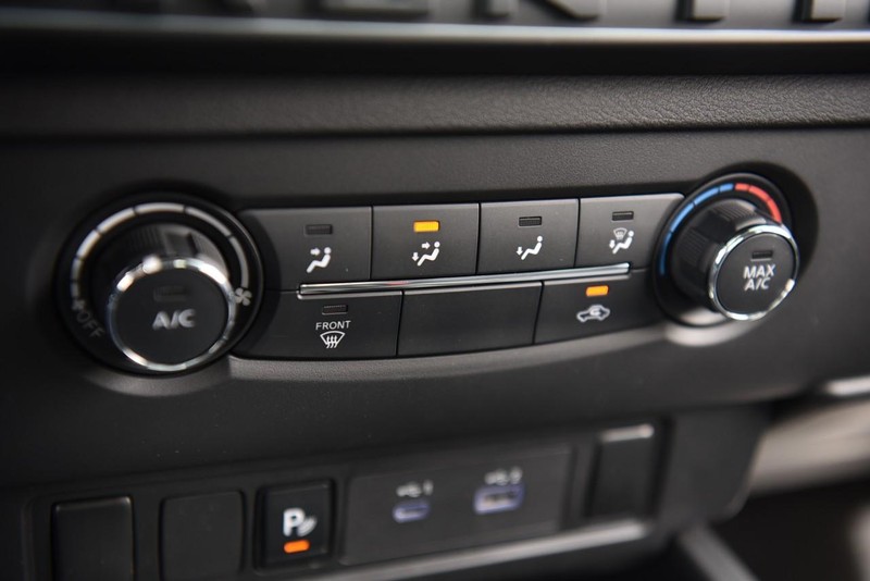 Nissan Frontier Vehicle Image 17