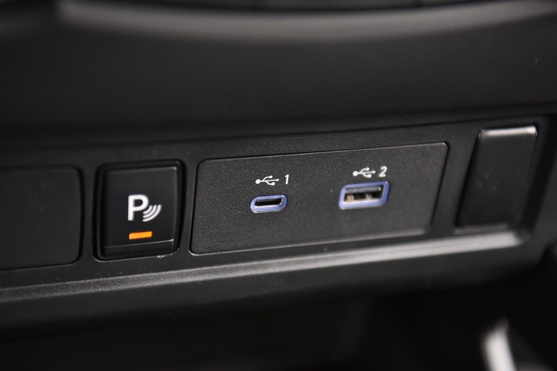 Nissan Frontier Vehicle Image 18