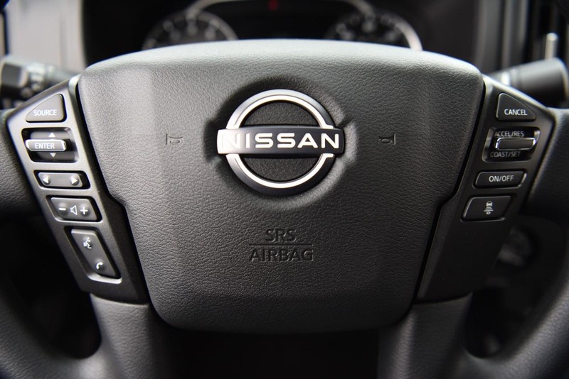Nissan Frontier Vehicle Image 21