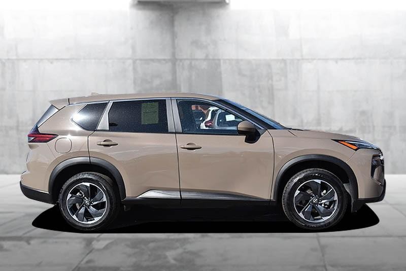 Nissan Rogue Vehicle Image 05