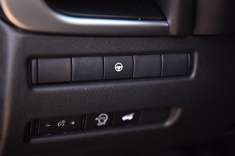 Nissan Rogue Vehicle Image 10