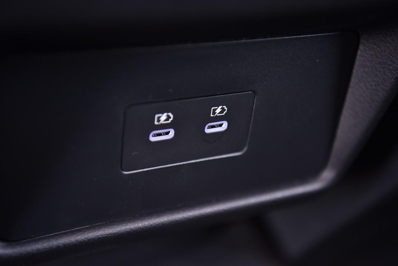 Nissan Rogue Vehicle Image 22