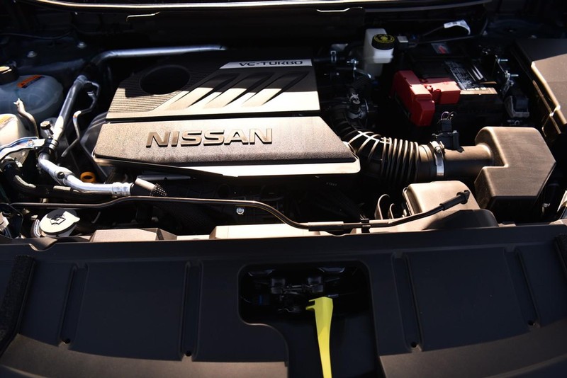 Nissan Rogue Vehicle Image 25