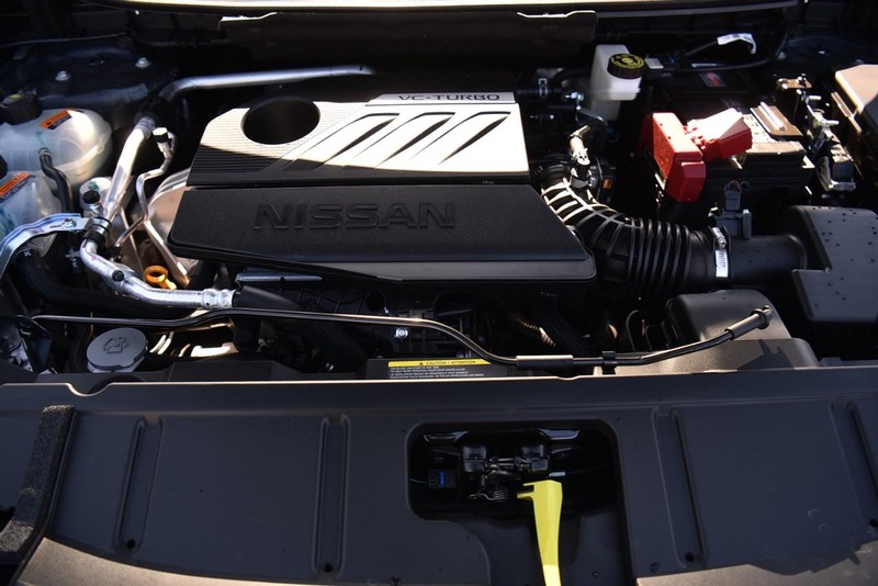 Nissan Rogue Vehicle Image 25