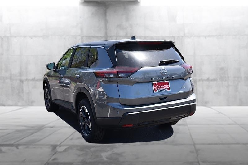 Nissan Rogue Vehicle Image 07
