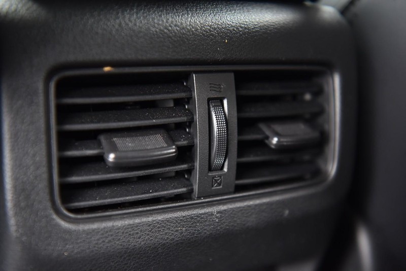 Nissan Rogue Vehicle Image 22