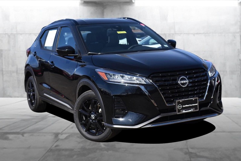 Nissan Kicks Vehicle Image 02